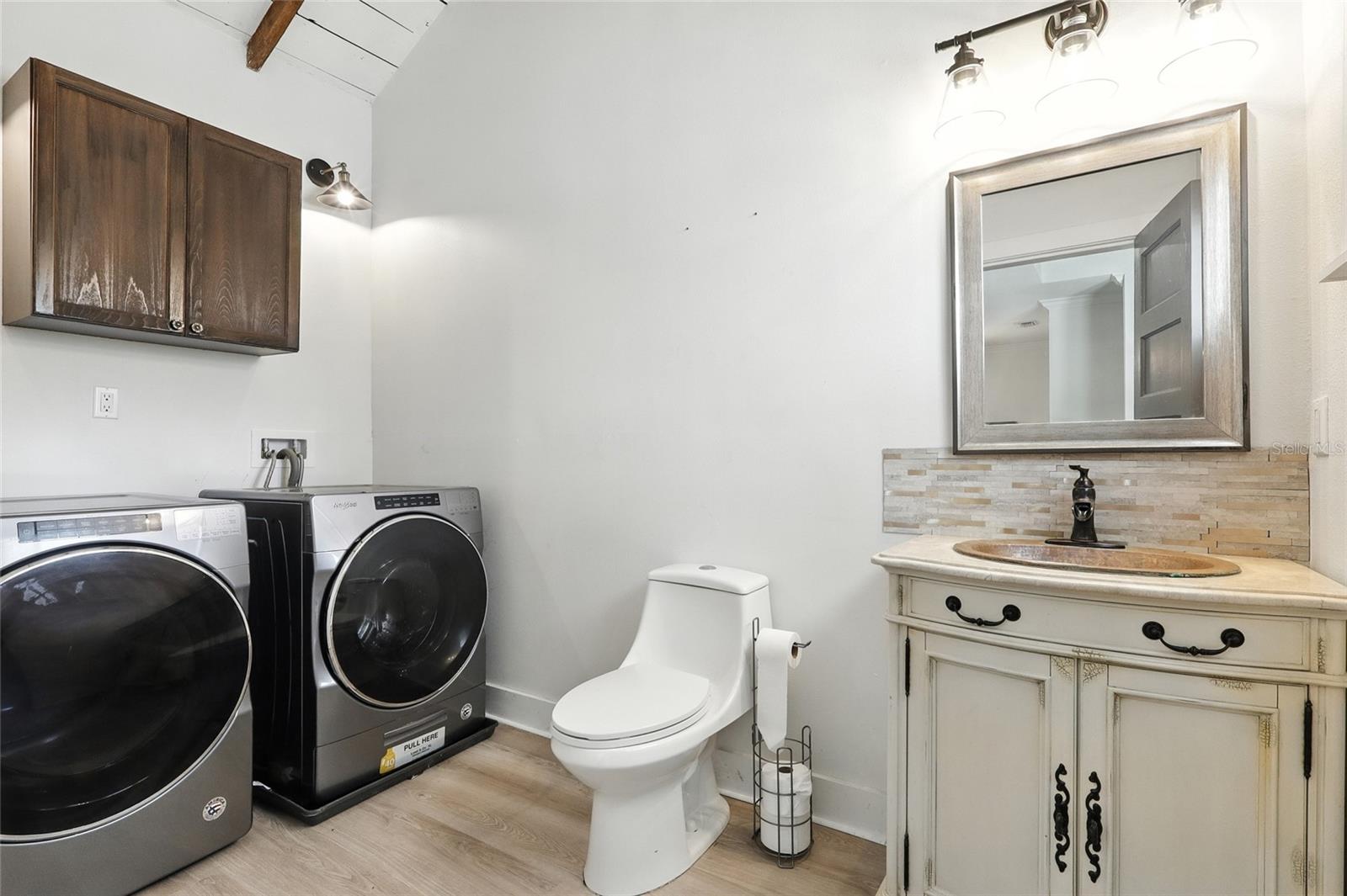 POWERS CENTRAL PARK SUB - Residential Lease