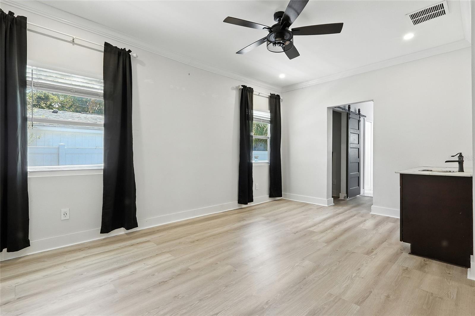 POWERS CENTRAL PARK SUB - Residential Lease