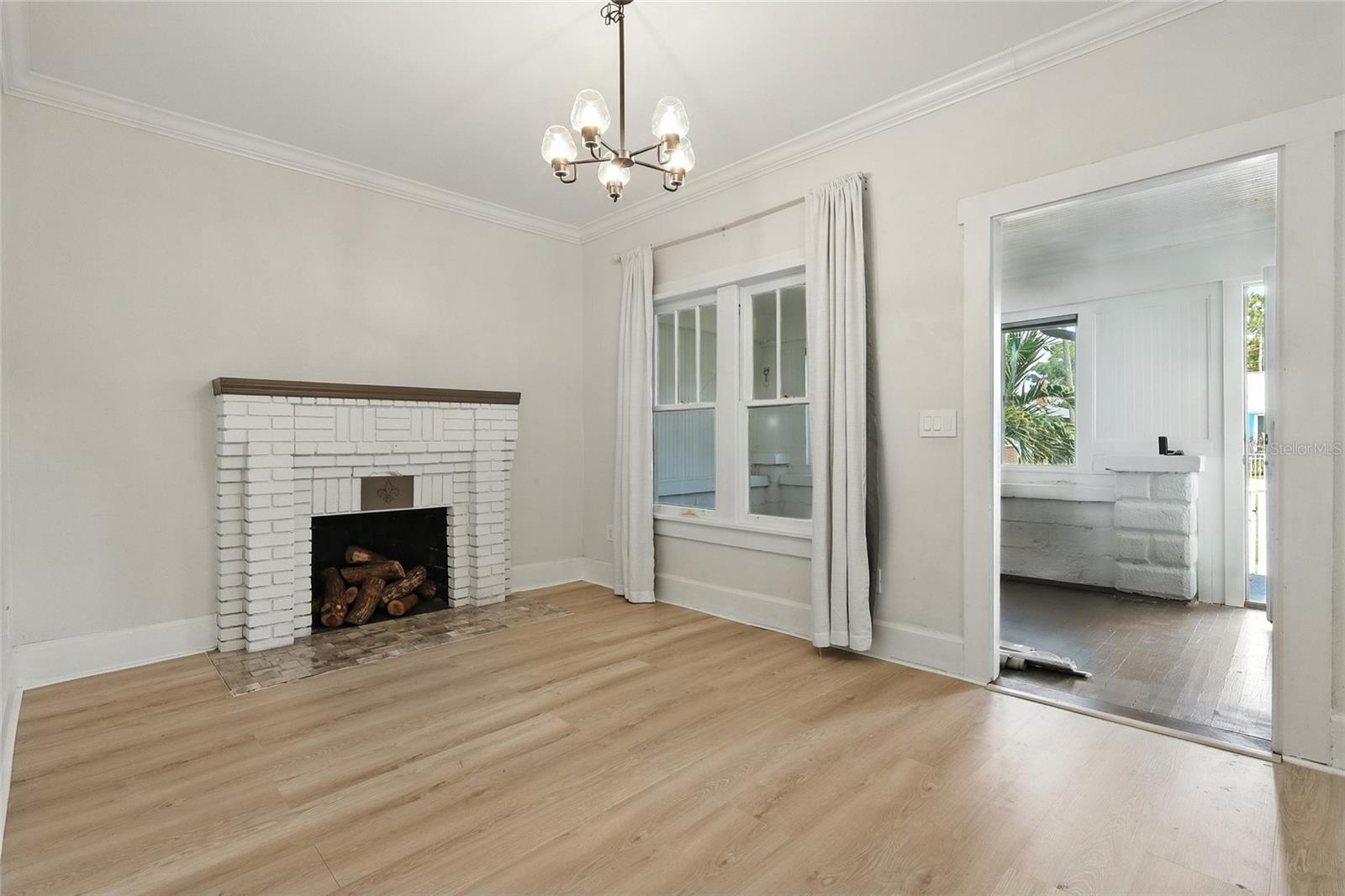 POWERS CENTRAL PARK SUB - Residential Lease