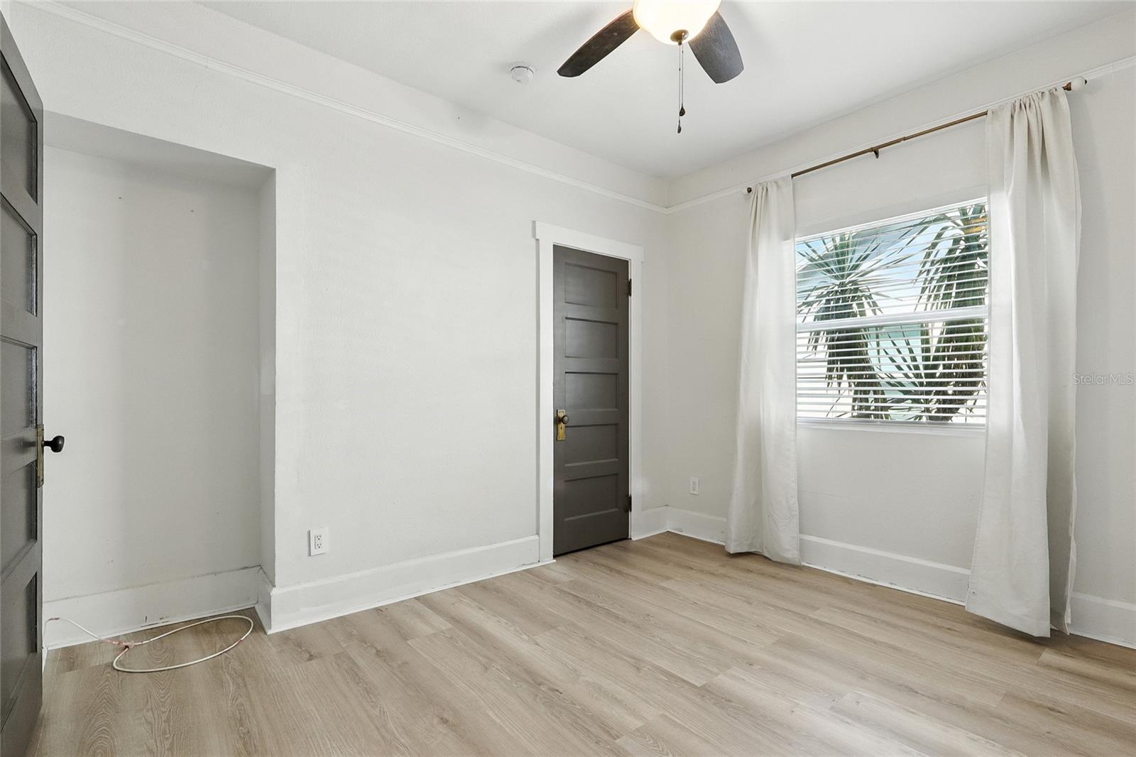 POWERS CENTRAL PARK SUB - Residential Lease