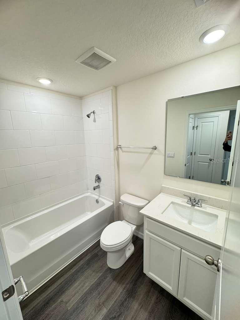 WATERLEIGH PH 5 - Residential Lease