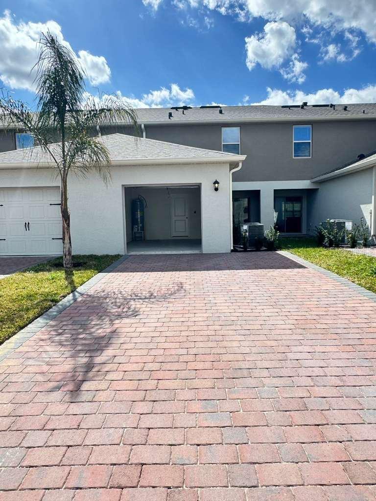 WATERLEIGH PH 5 - Residential Lease