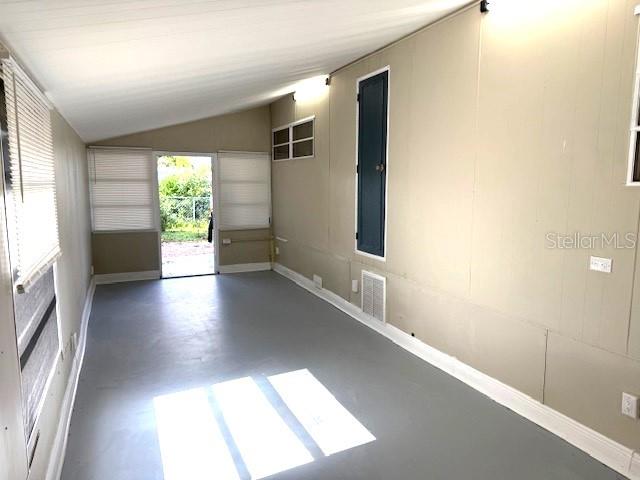 ORCHID LAKE SUB - Residential Lease