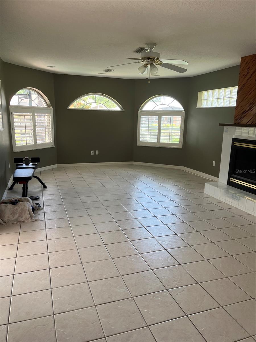 250 BEECHWOOD LANE
