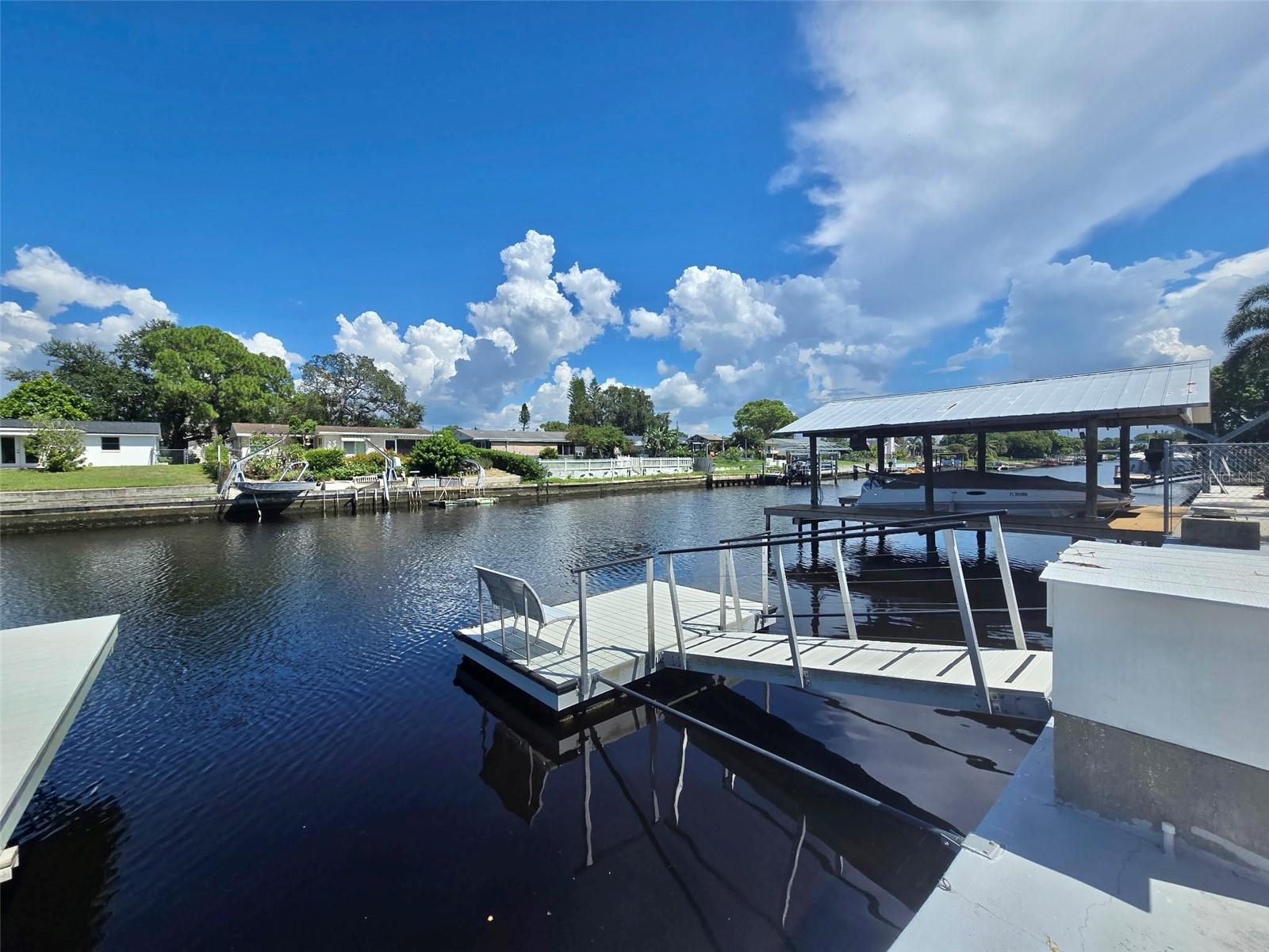 FOREST HILLS - Residential Lease