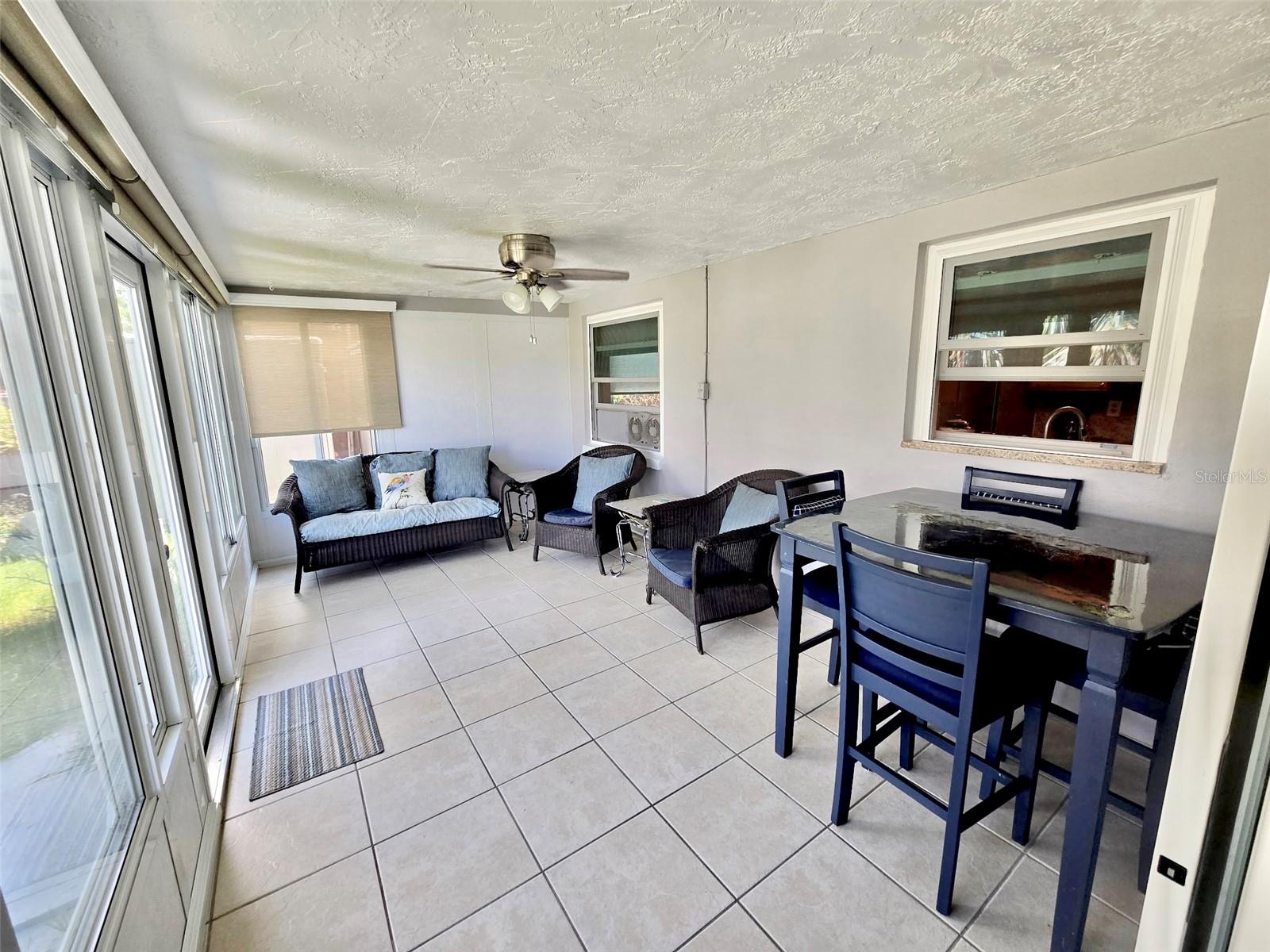 FOREST HILLS - Residential Lease