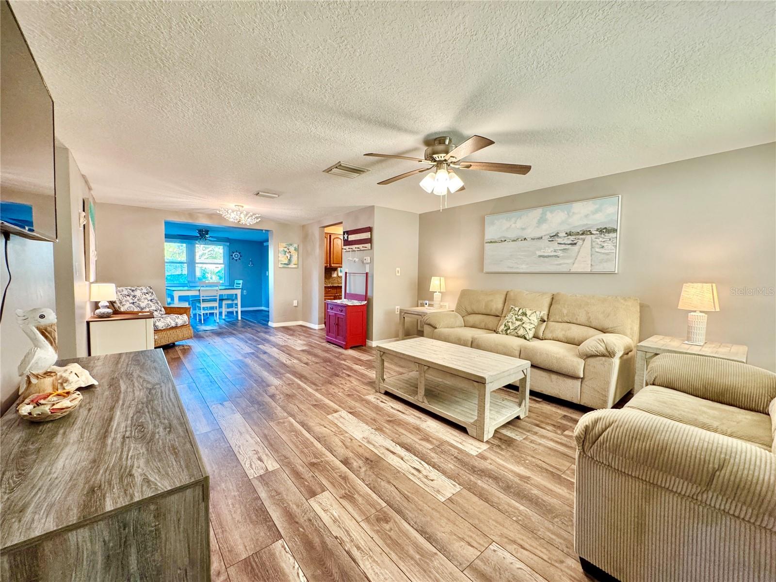 FOREST HILLS - Residential Lease