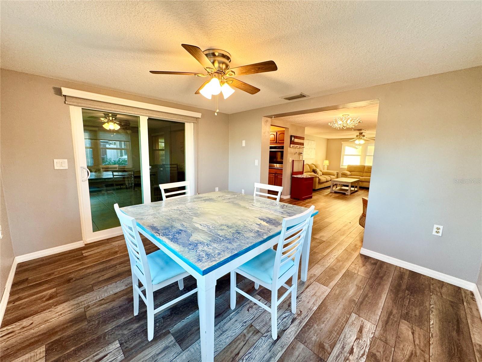 FOREST HILLS - Residential Lease