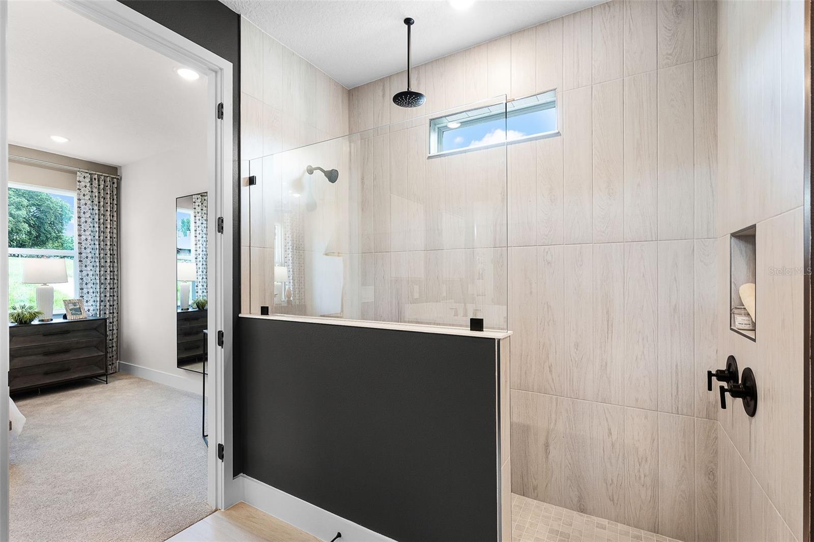 EDEN CREST - Residential