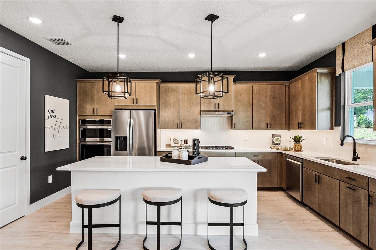 EDEN CREST - Residential