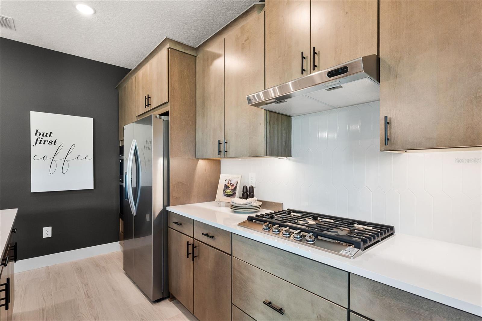 EDEN CREST - Residential