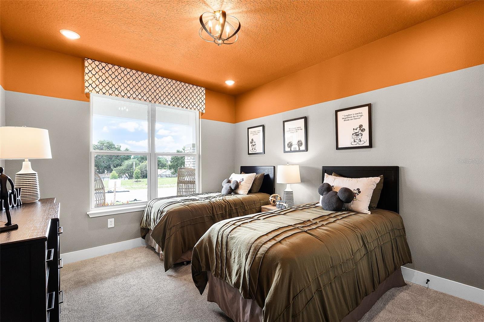 EDEN CREST - Residential