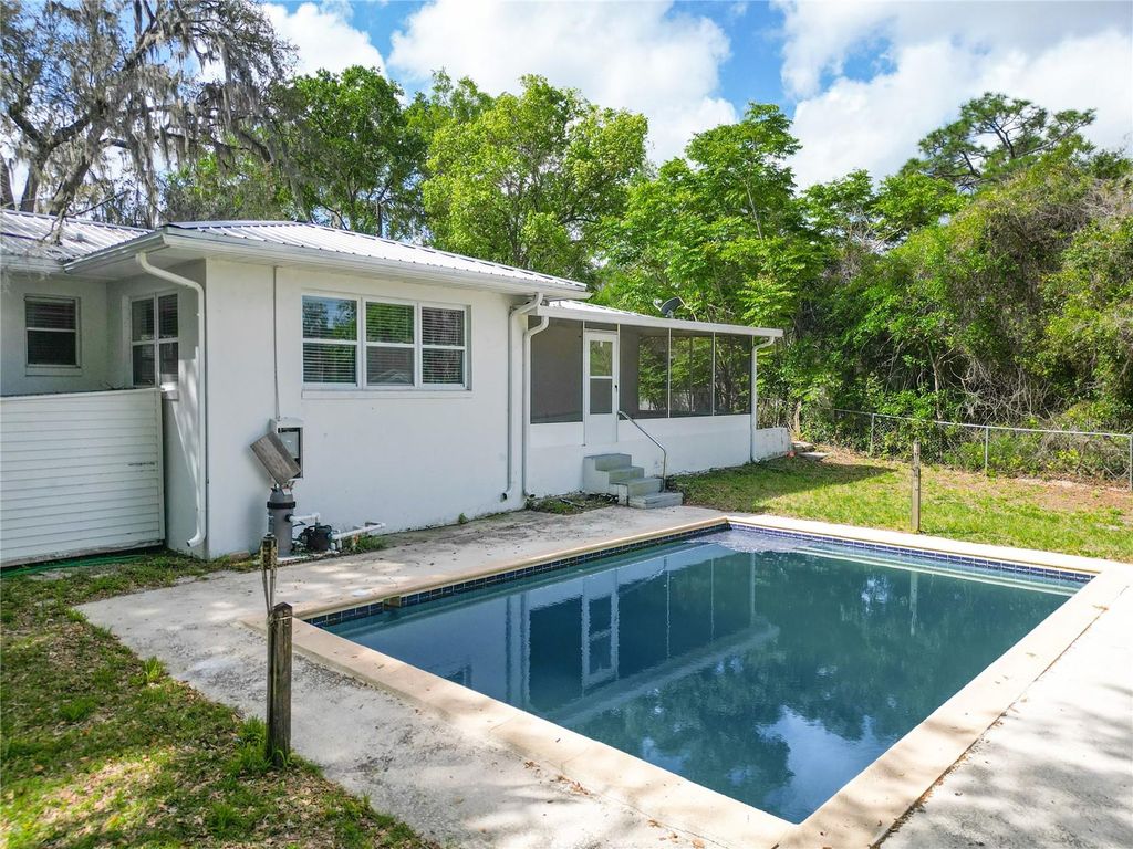Photo of 1406 Eden Drive, Inverness, FL 34450 (MLS # TB8370772)