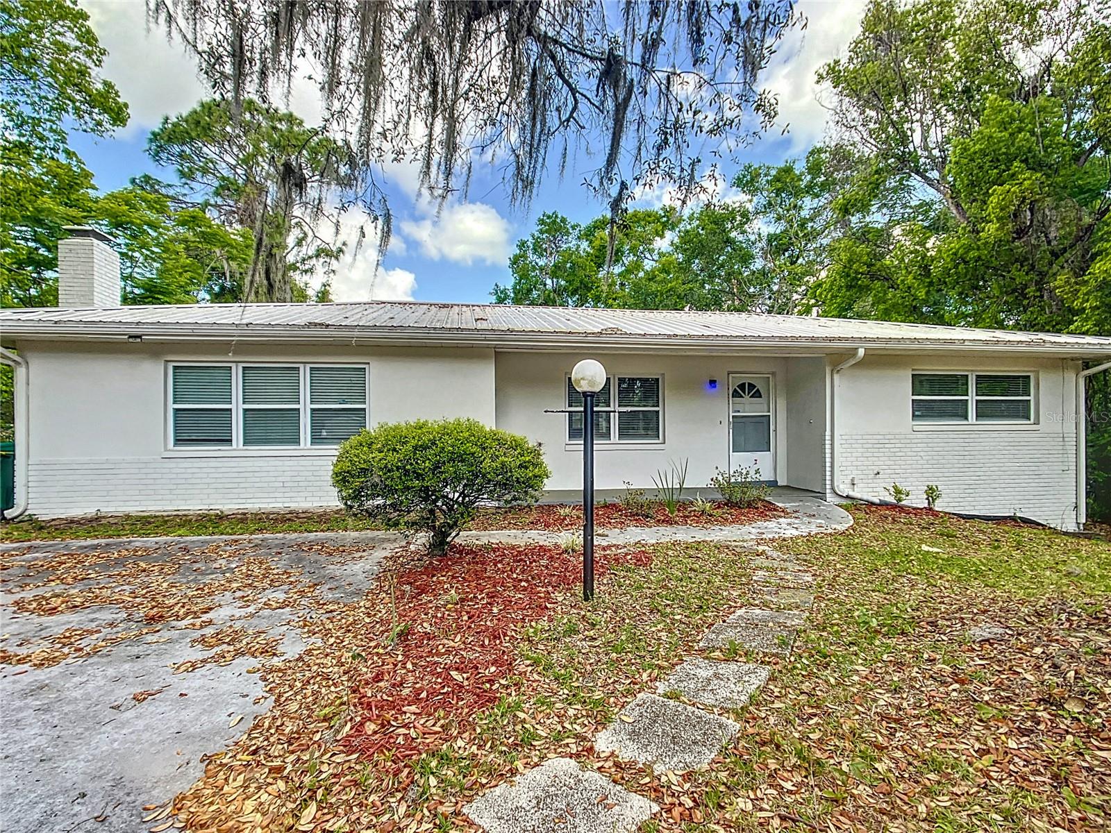 1406 EDEN DRIVE