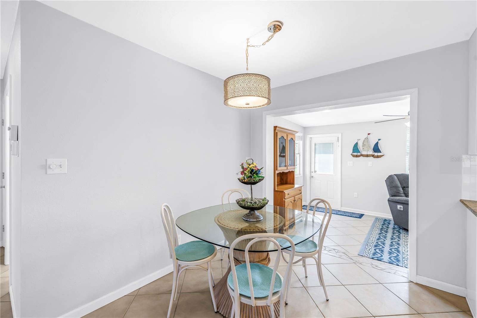 SOUTH VENICE - Residential