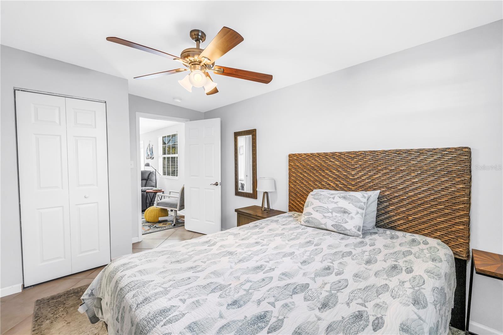 SOUTH VENICE - Residential