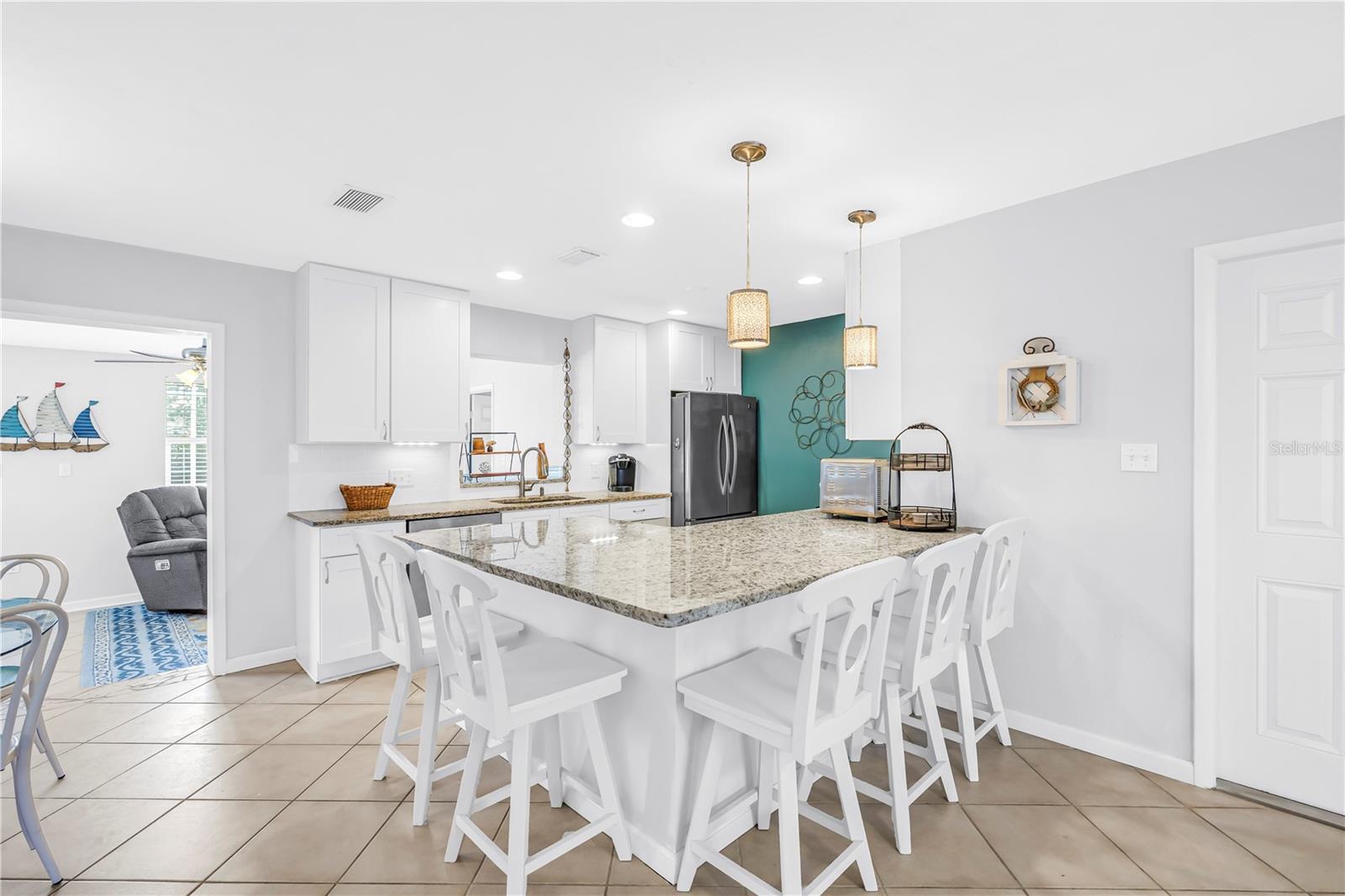 SOUTH VENICE - Residential