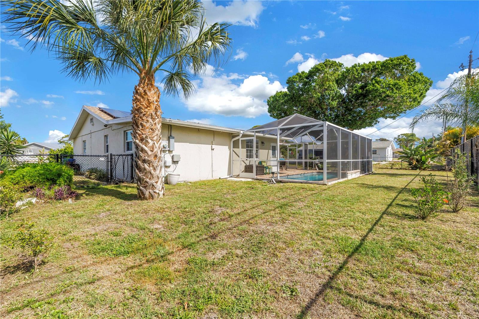 SOUTH VENICE - Residential