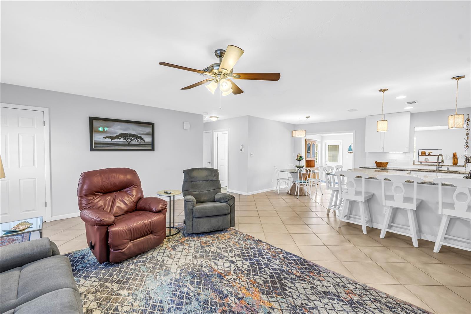 SOUTH VENICE - Residential