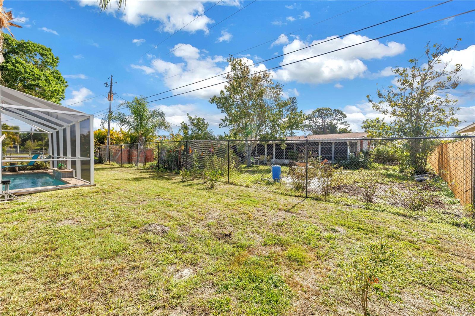 SOUTH VENICE - Residential