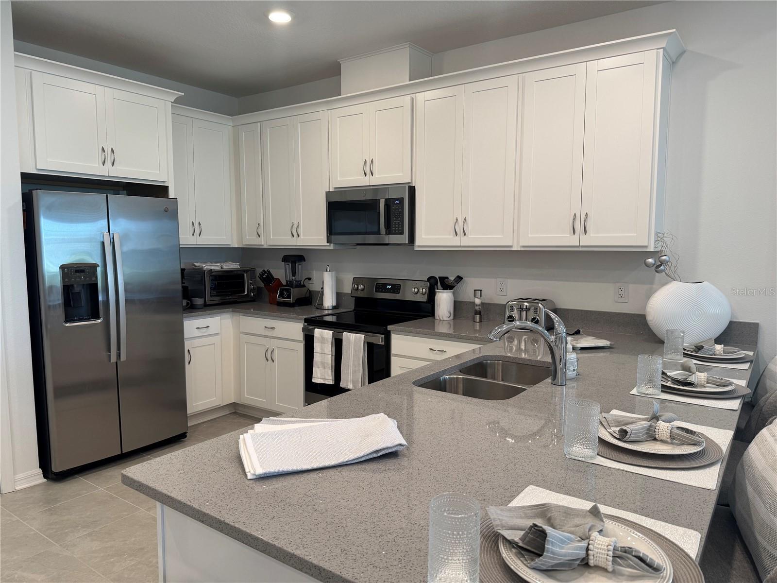 NAUTIQUE/WATERSIDE - Residential Lease