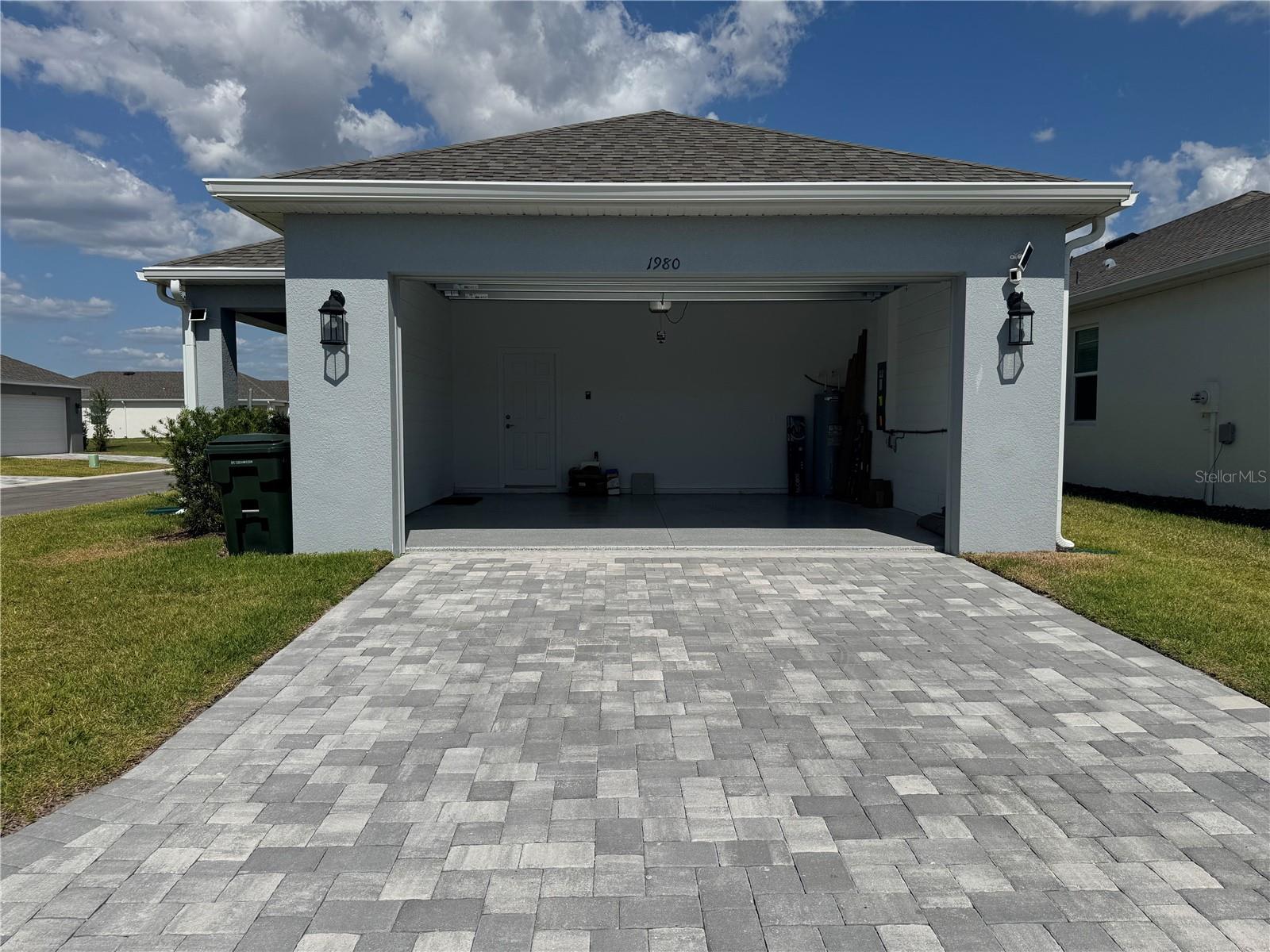 NAUTIQUE/WATERSIDE - Residential Lease