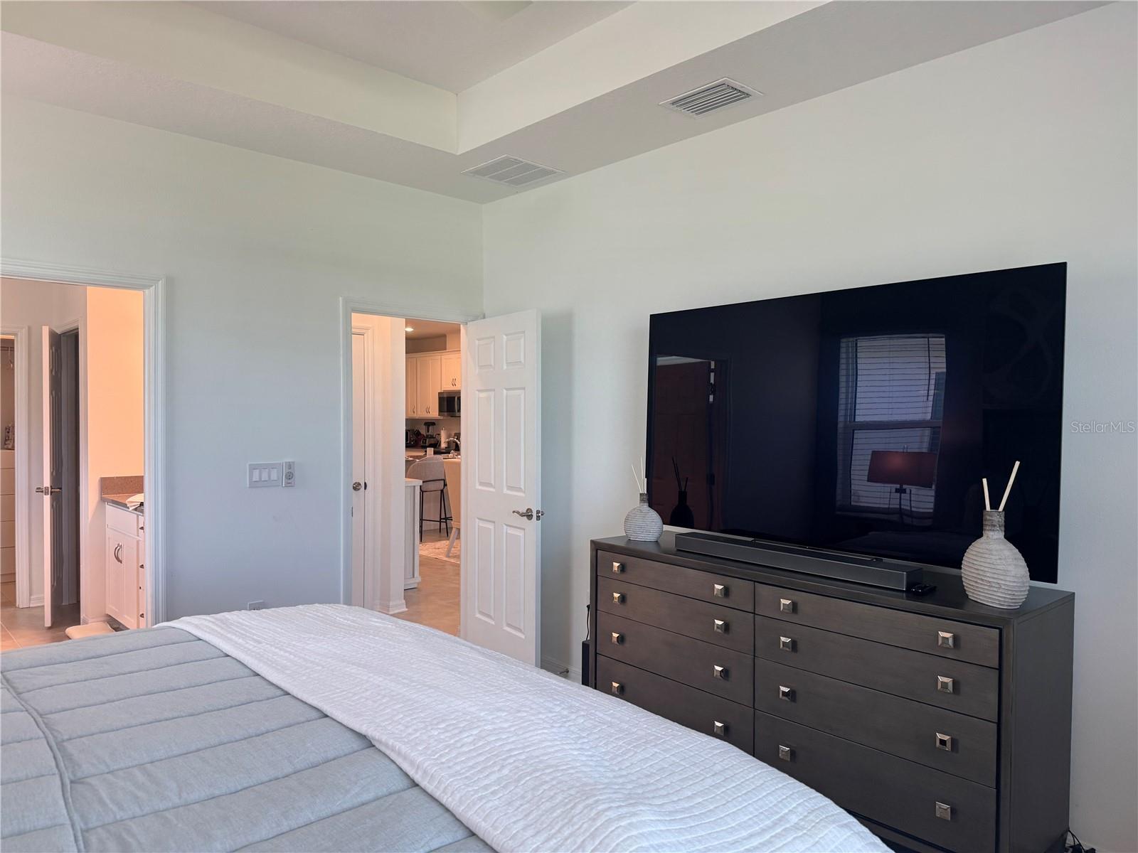 NAUTIQUE/WATERSIDE - Residential Lease