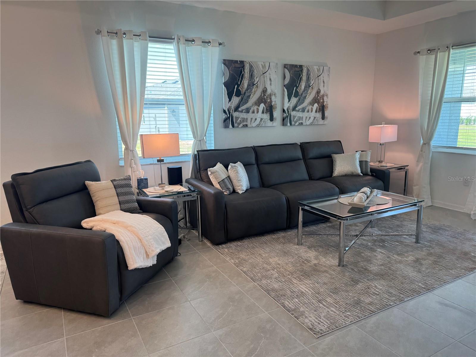 NAUTIQUE/WATERSIDE - Residential Lease