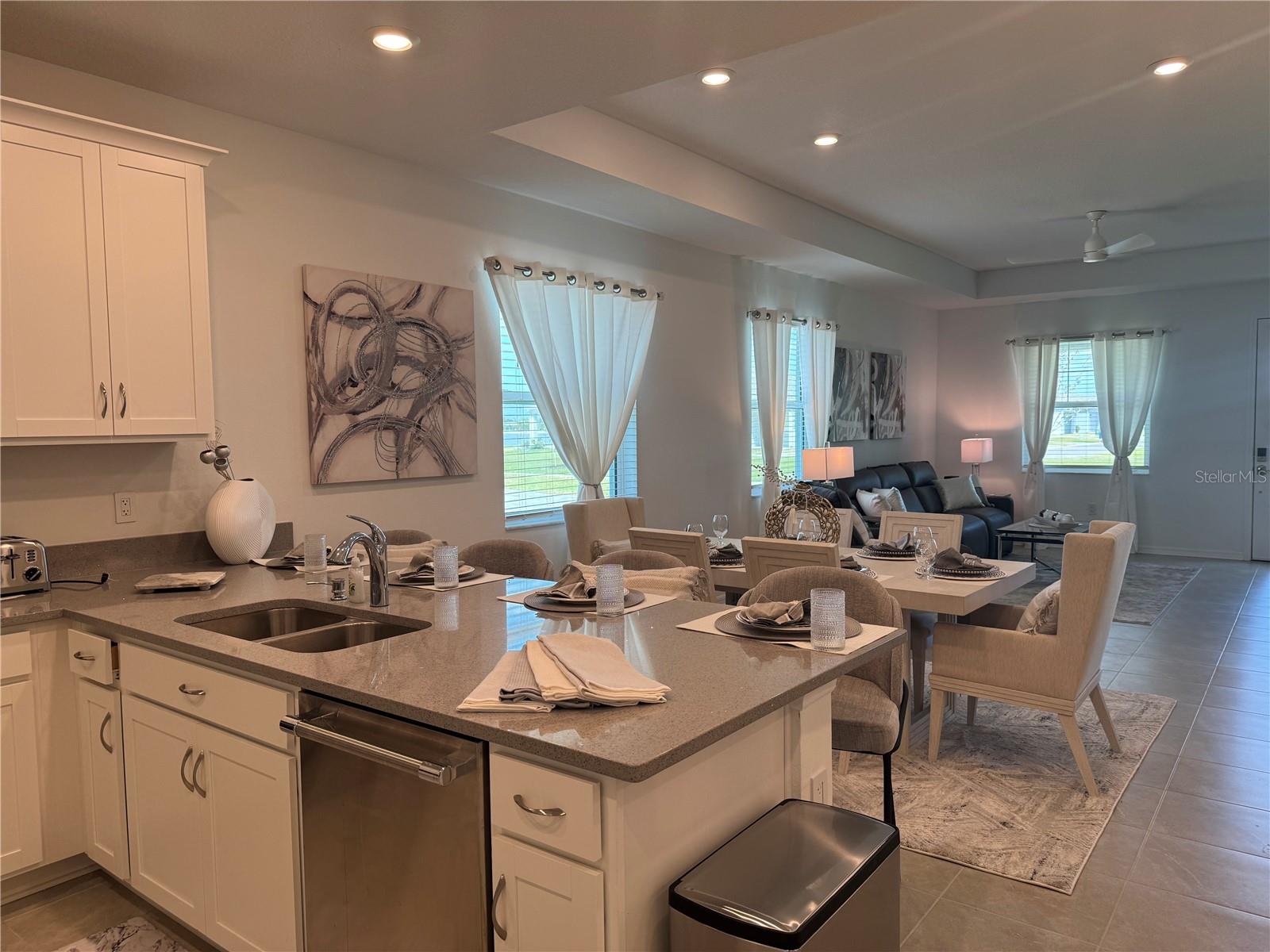 NAUTIQUE/WATERSIDE - Residential Lease
