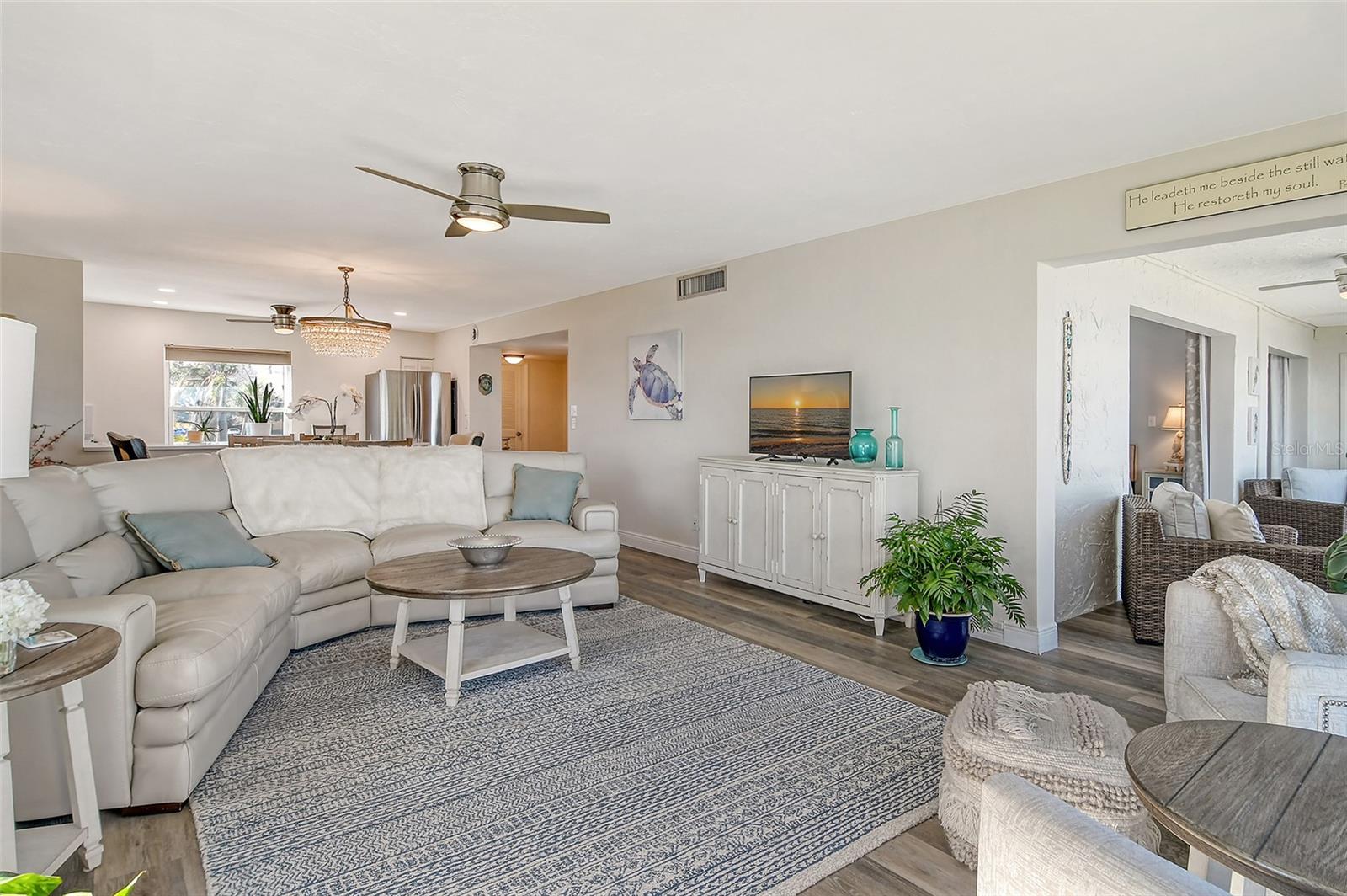 WINDWARD BAY AMD - Residential