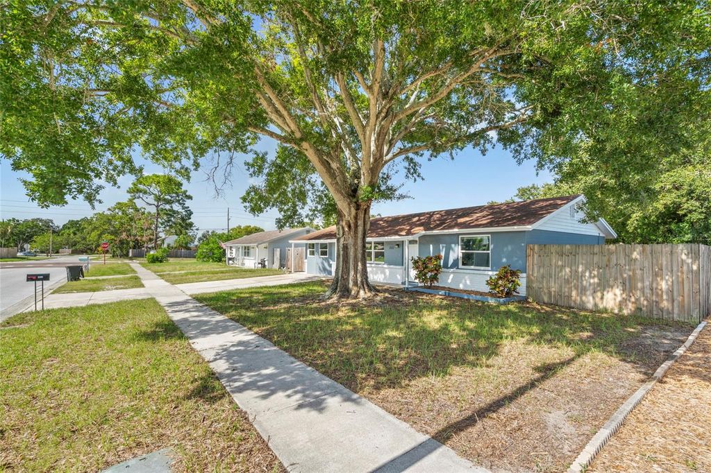 Photo of 803 Peninsula Road, Tarpon Springs, FL 34689 (MLS # TB8410804)