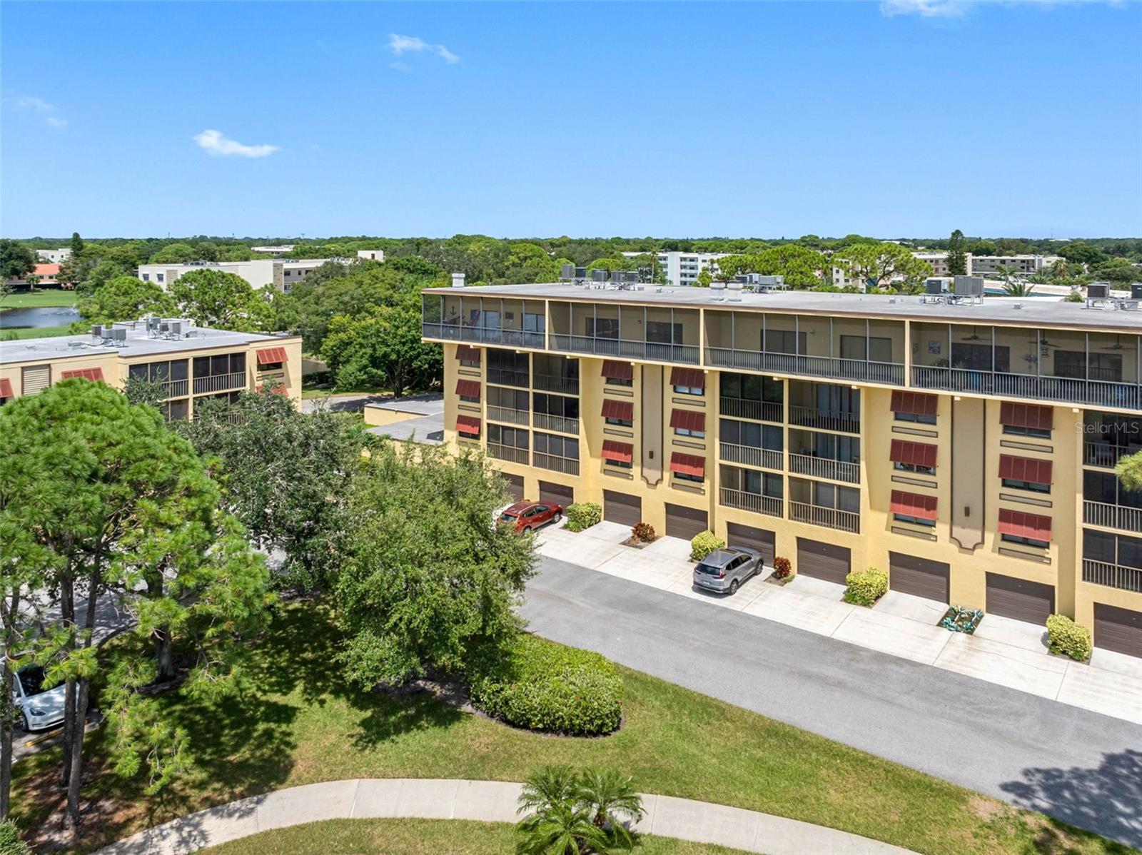 6000 PARK PLACE CONDO - Residential