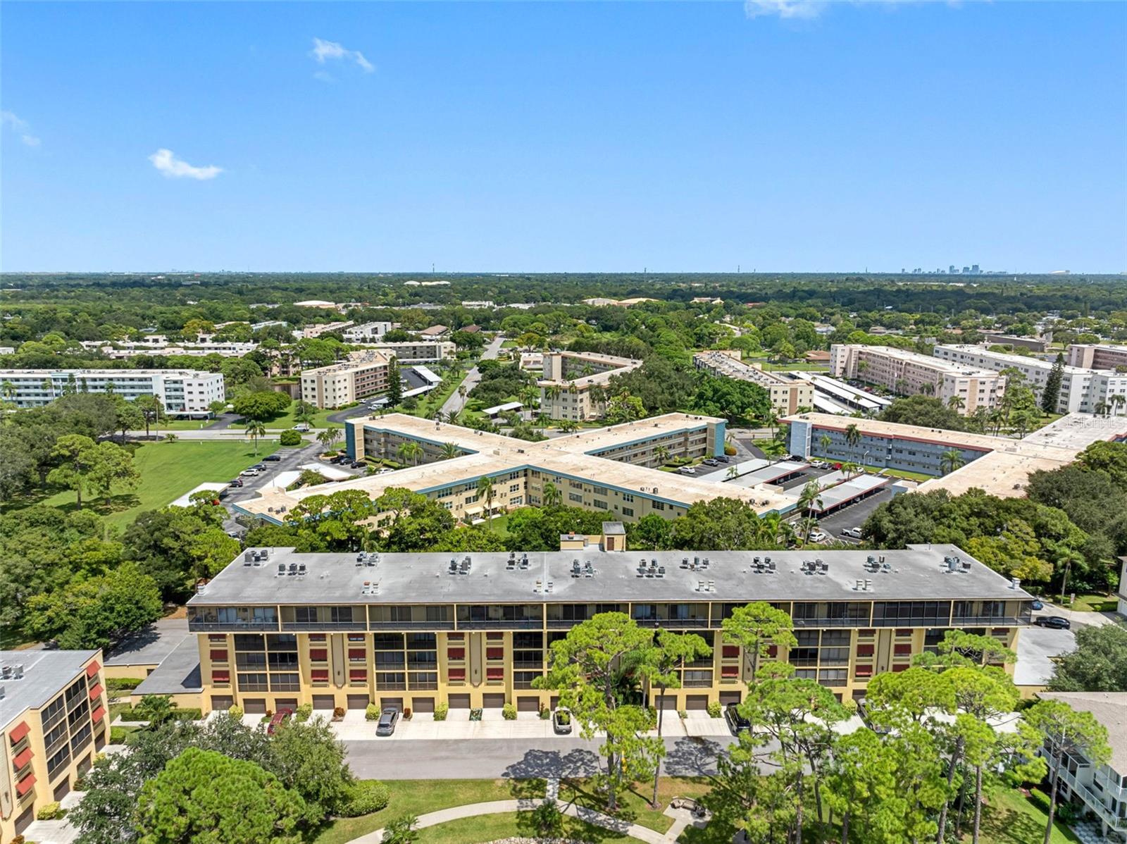 6000 PARK PLACE CONDO - Residential