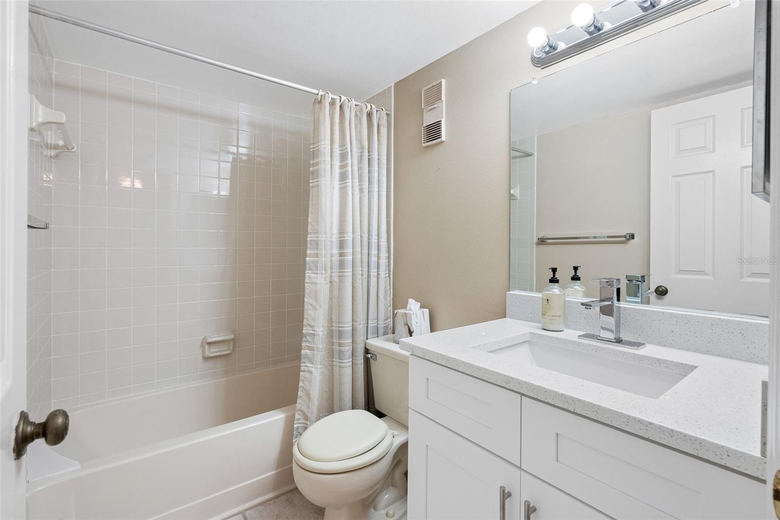 6000 PARK PLACE CONDO - Residential