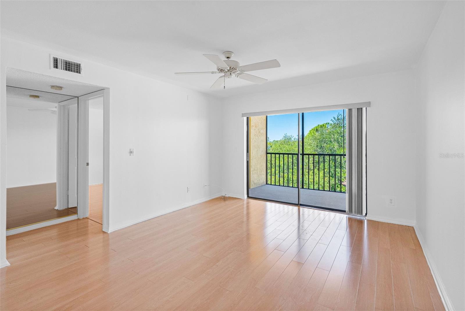 6000 PARK PLACE CONDO - Residential
