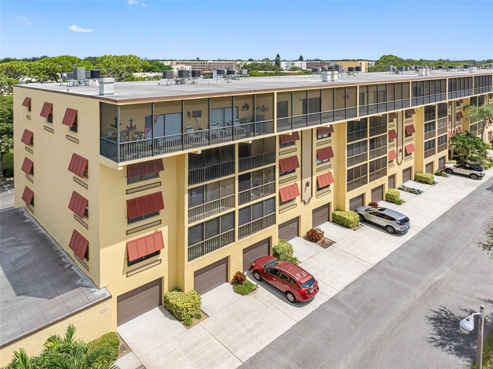 6000 PARK PLACE CONDO - Residential