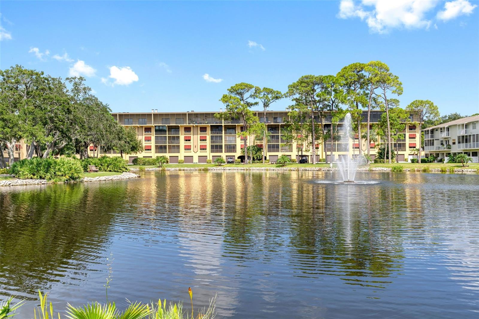 6000 PARK PLACE CONDO - Residential