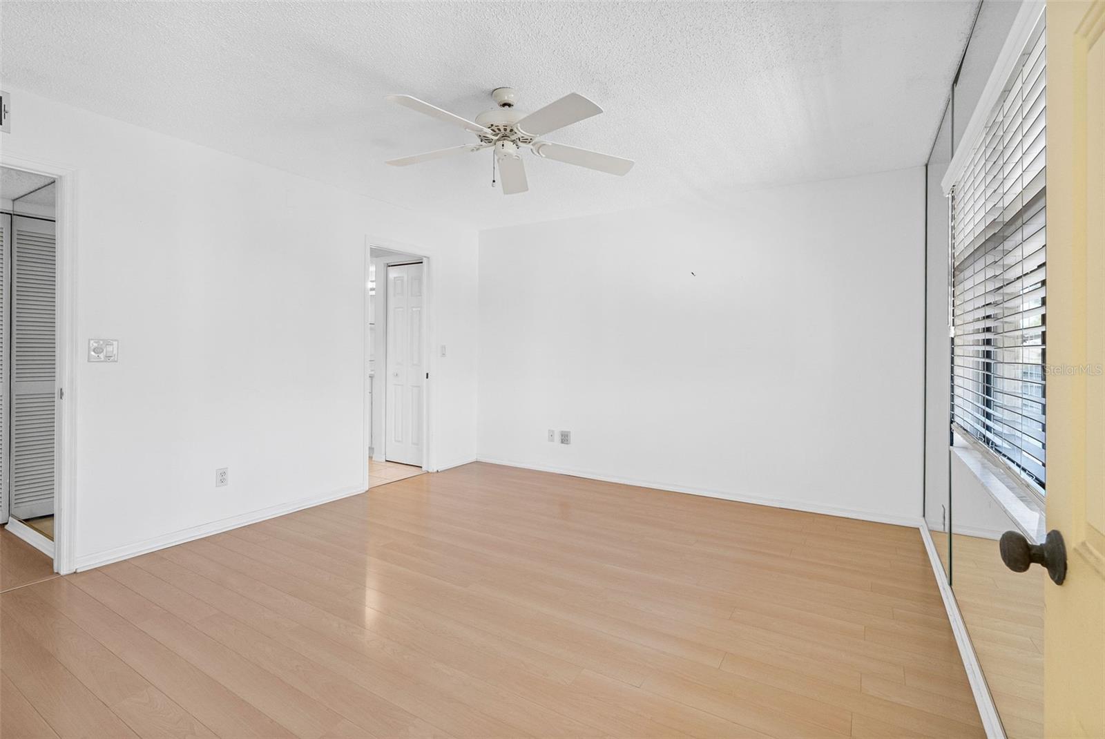 6000 PARK PLACE CONDO - Residential