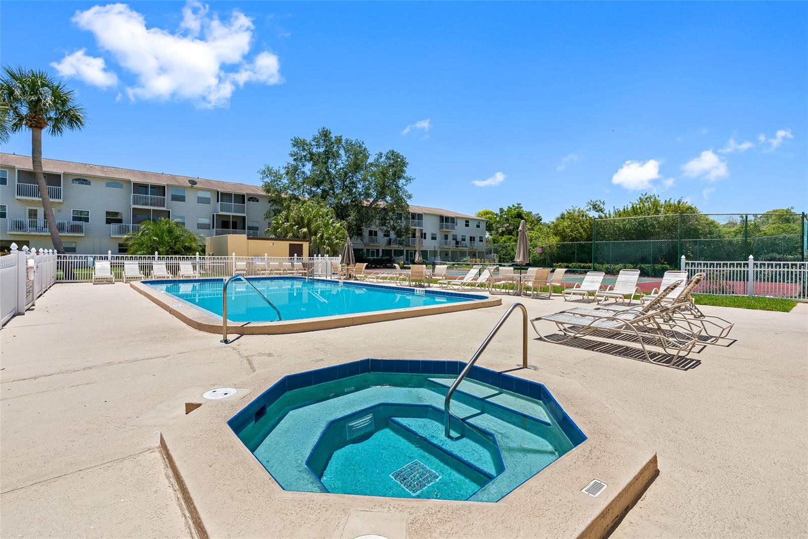 6000 PARK PLACE CONDO - Residential