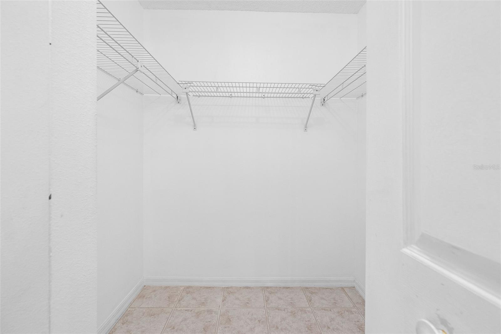 6000 PARK PLACE CONDO - Residential