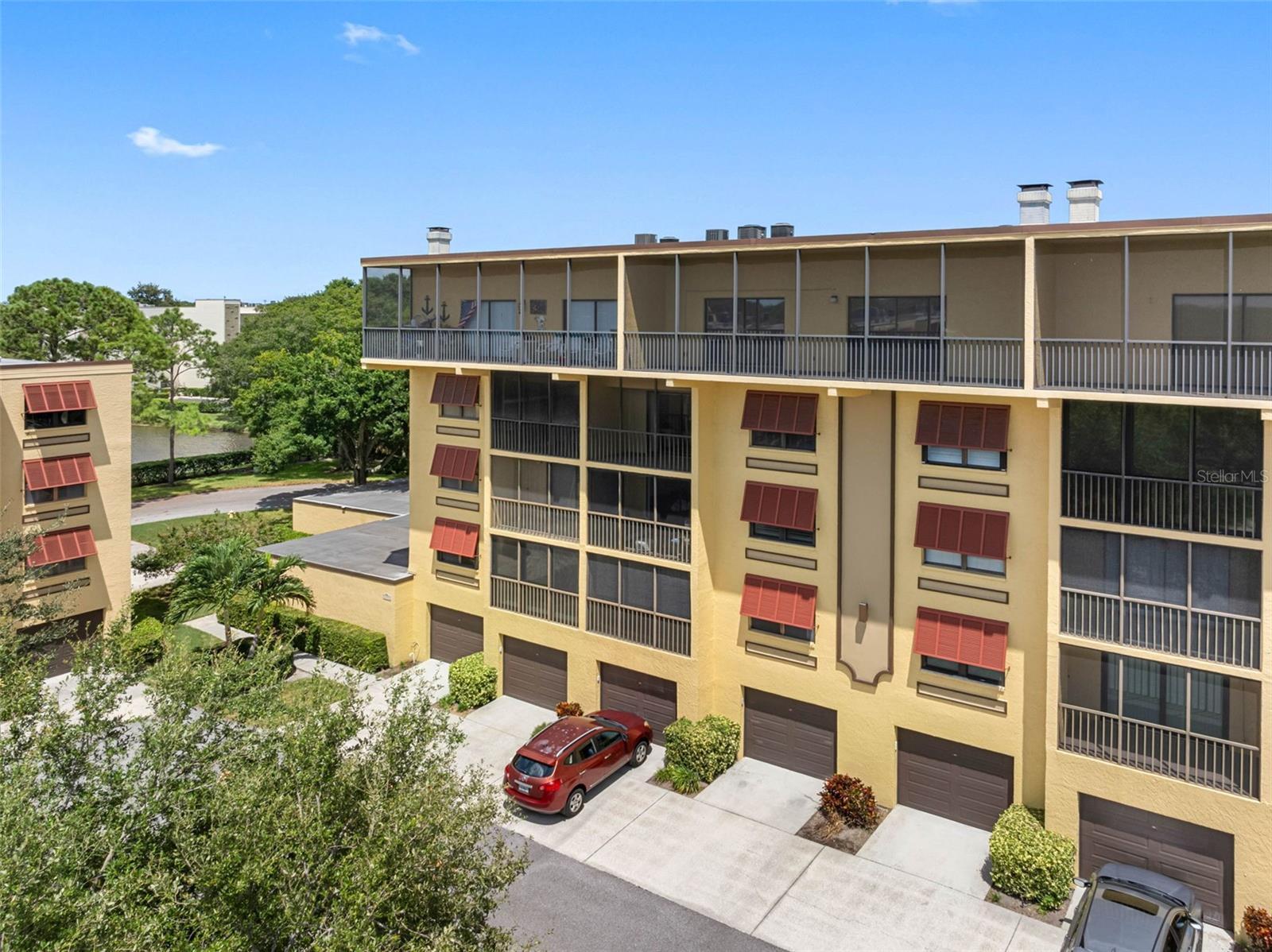 6000 PARK PLACE CONDO - Residential