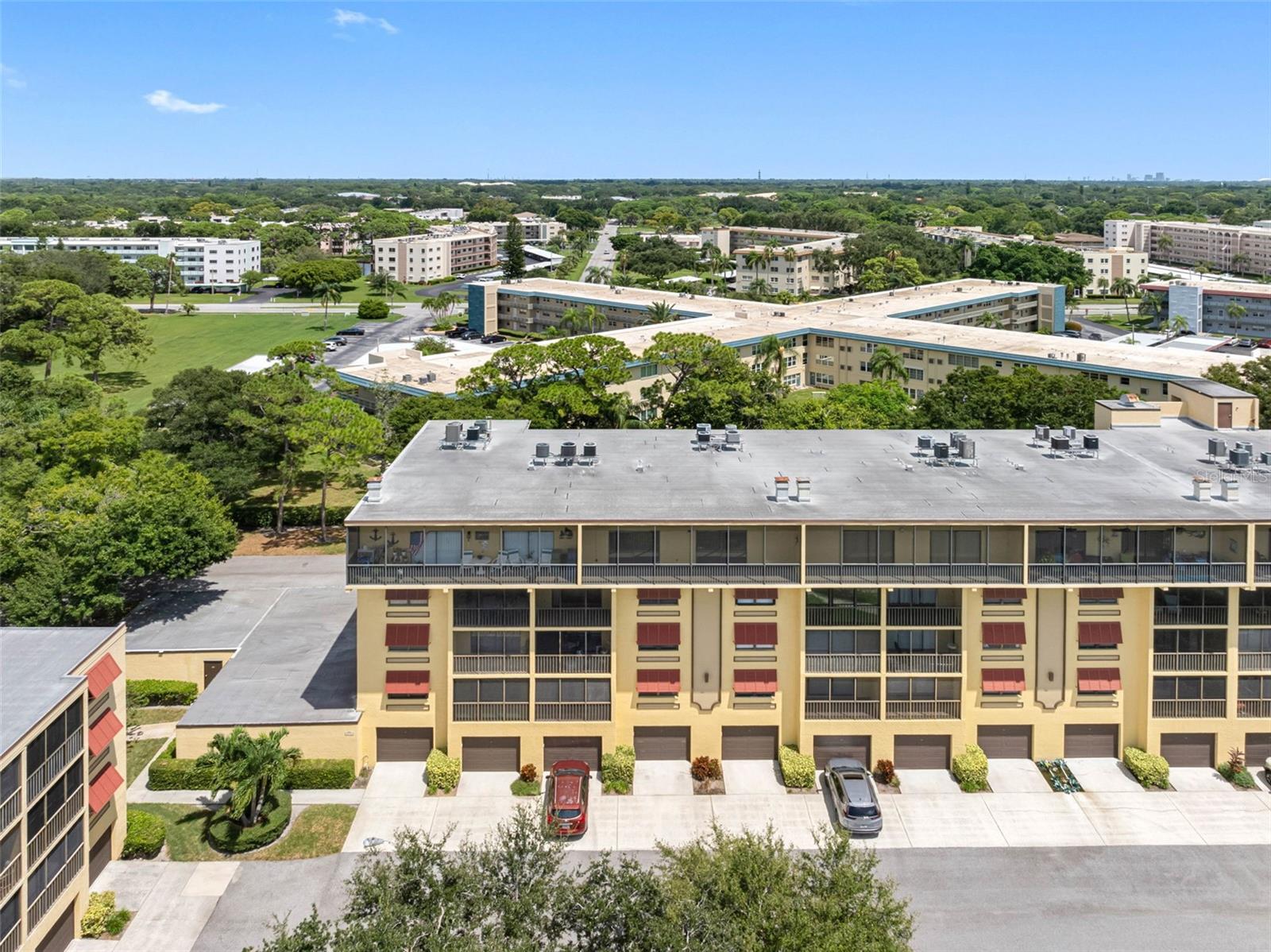 6000 PARK PLACE CONDO - Residential
