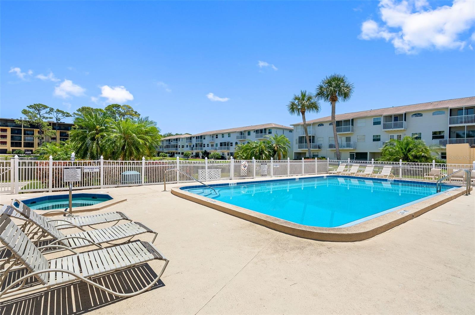6000 PARK PLACE CONDO - Residential