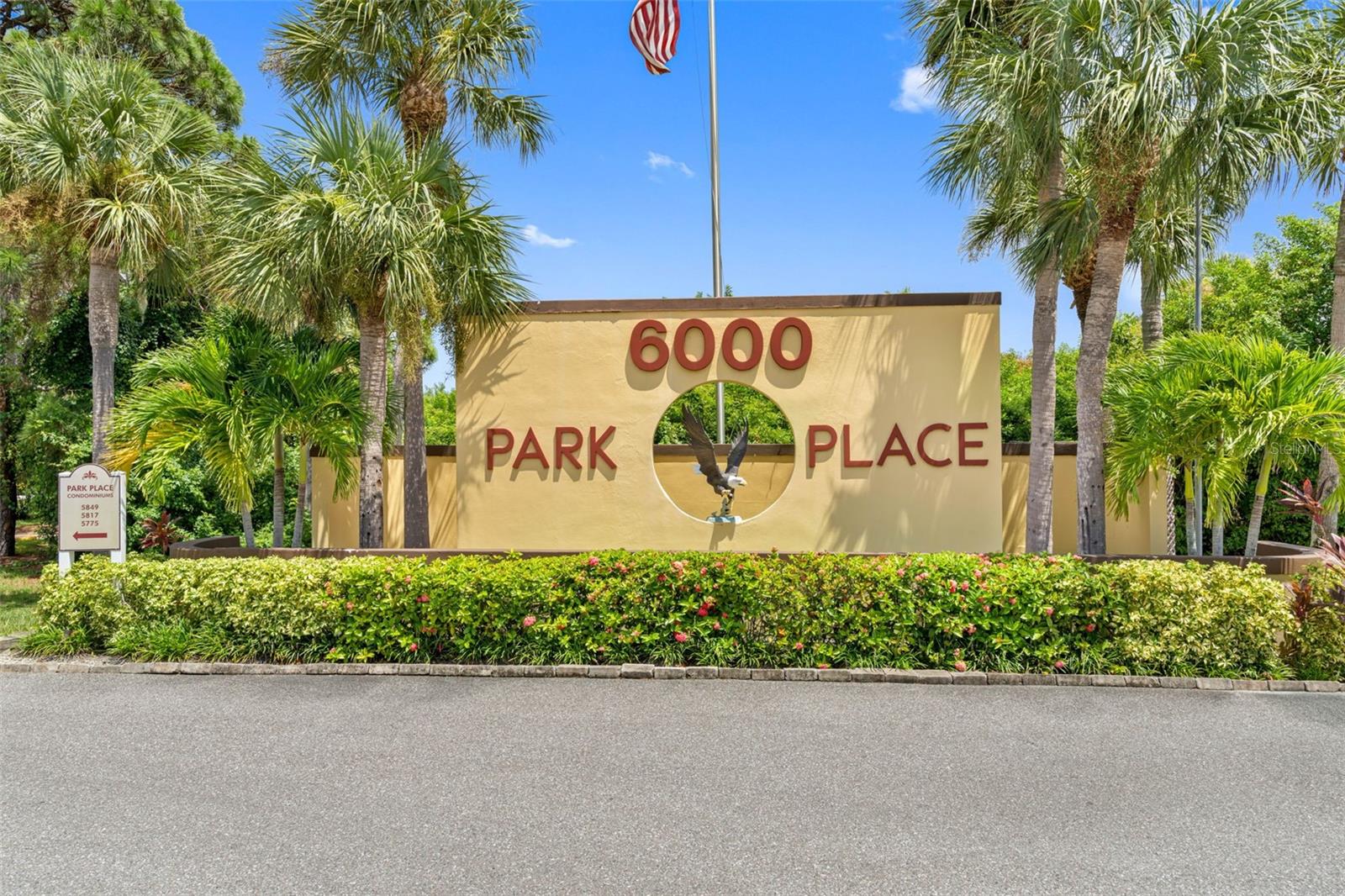 6000 PARK PLACE CONDO - Residential