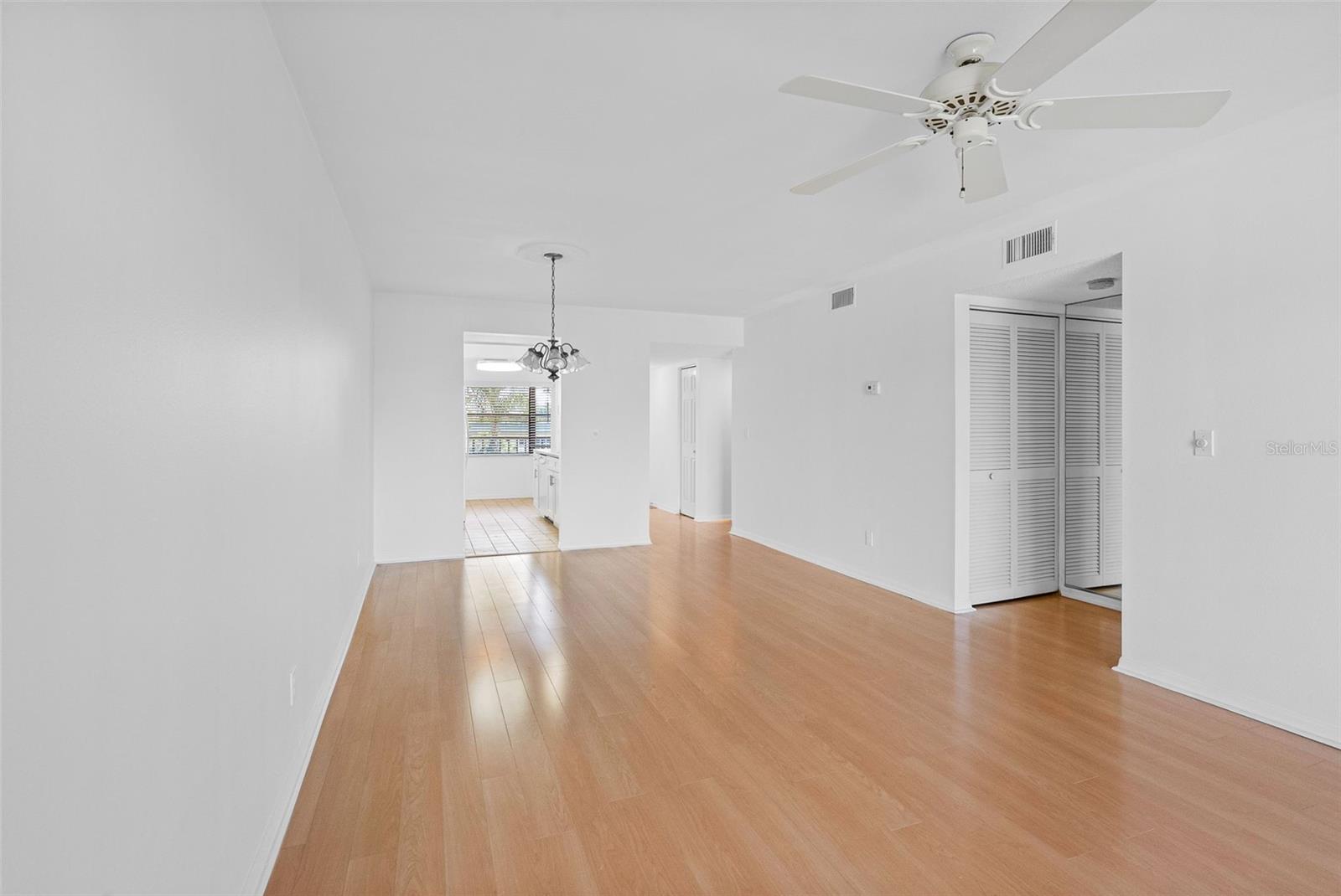 6000 PARK PLACE CONDO - Residential