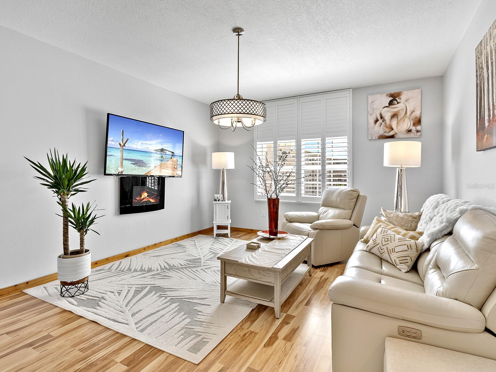 WOODMERE AT JACARANDA - Residential