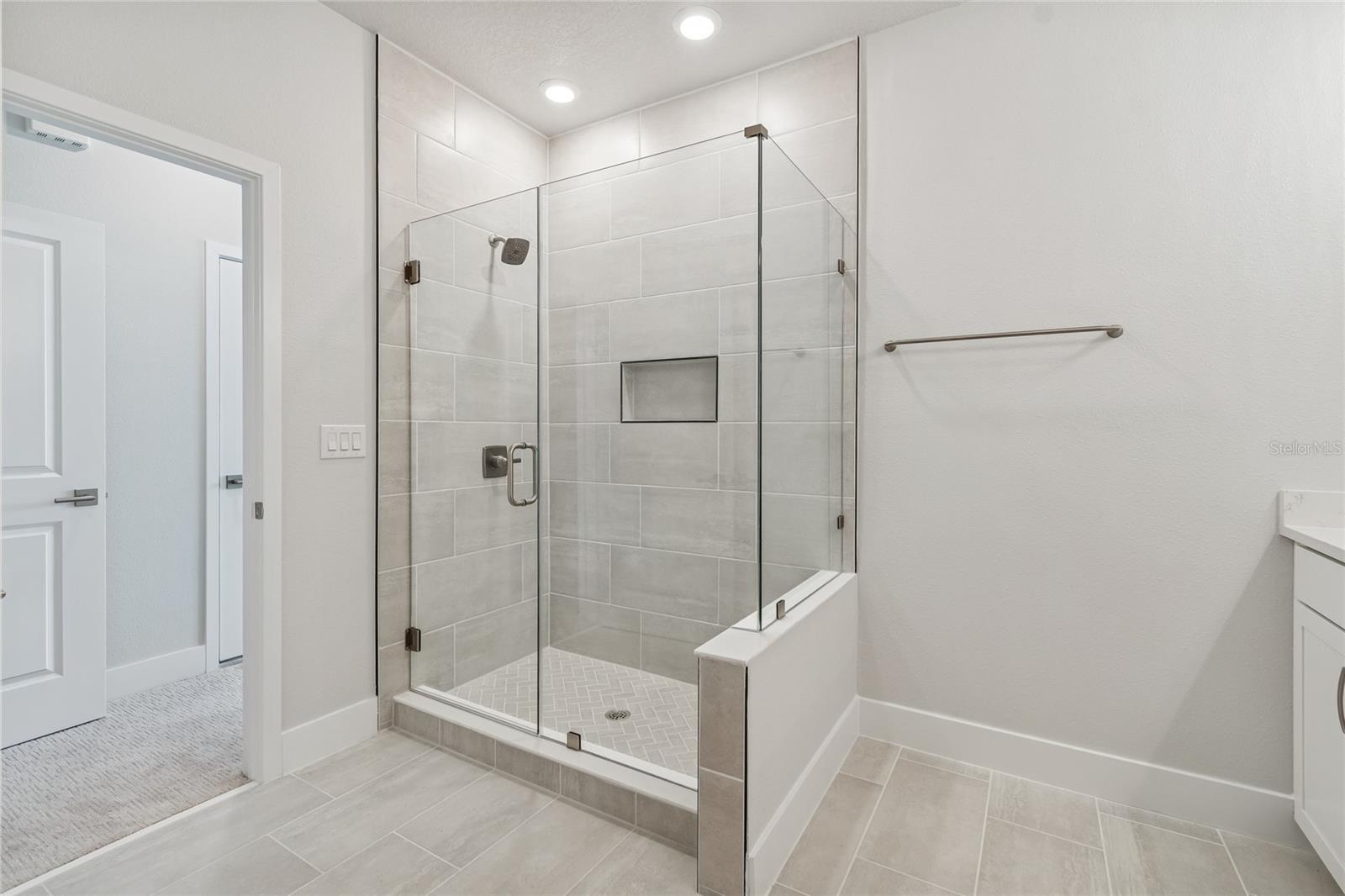 APEX AT SEMINOLE HEIGHTS - Residential