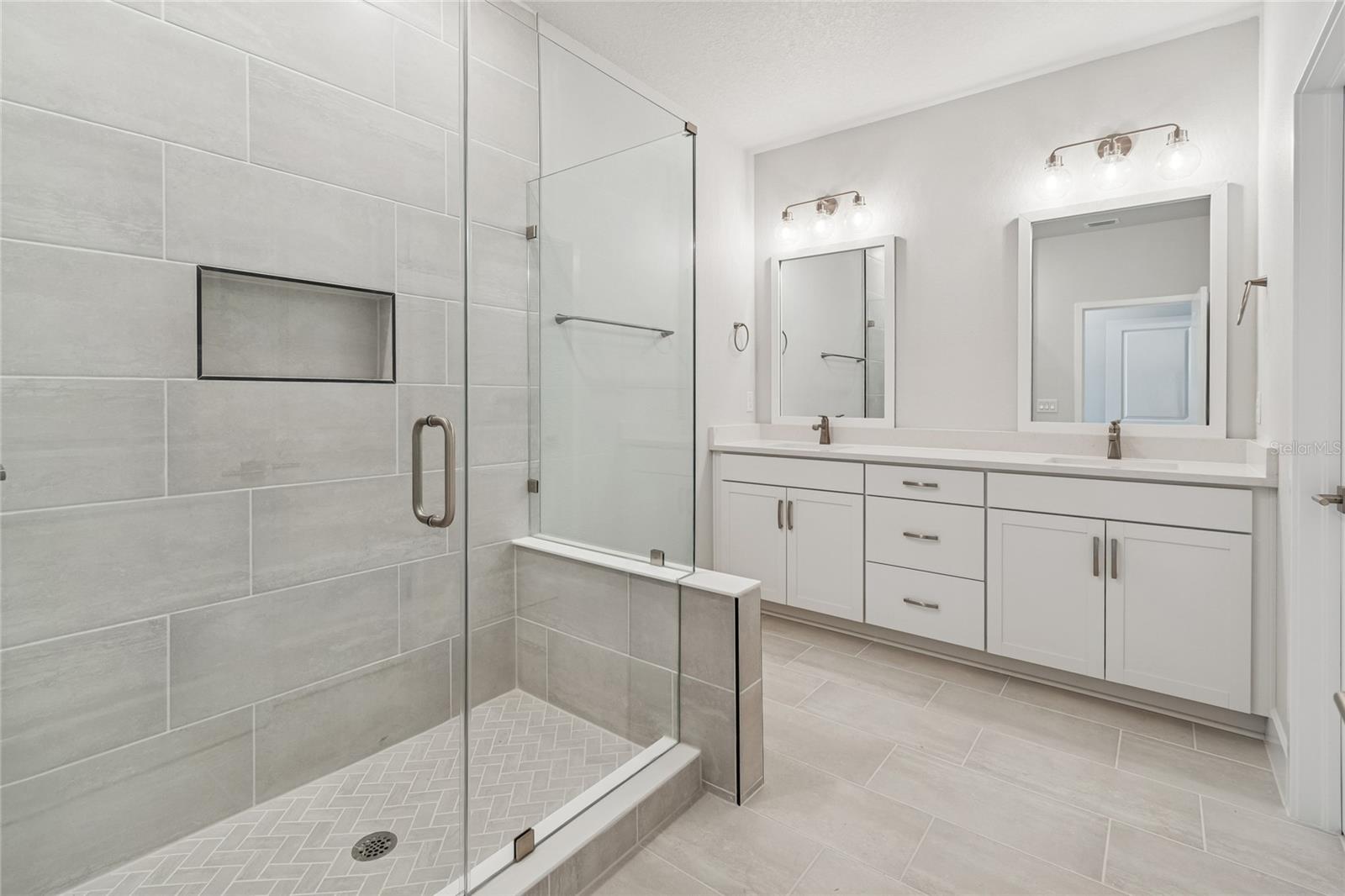 APEX AT SEMINOLE HEIGHTS - Residential