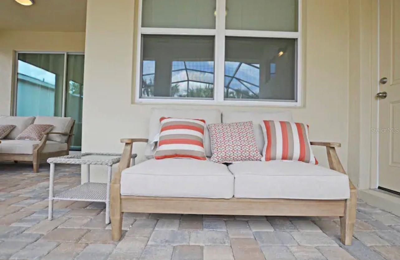 SOLARA RESIDENCE VACATION VILLAS REP - Residential