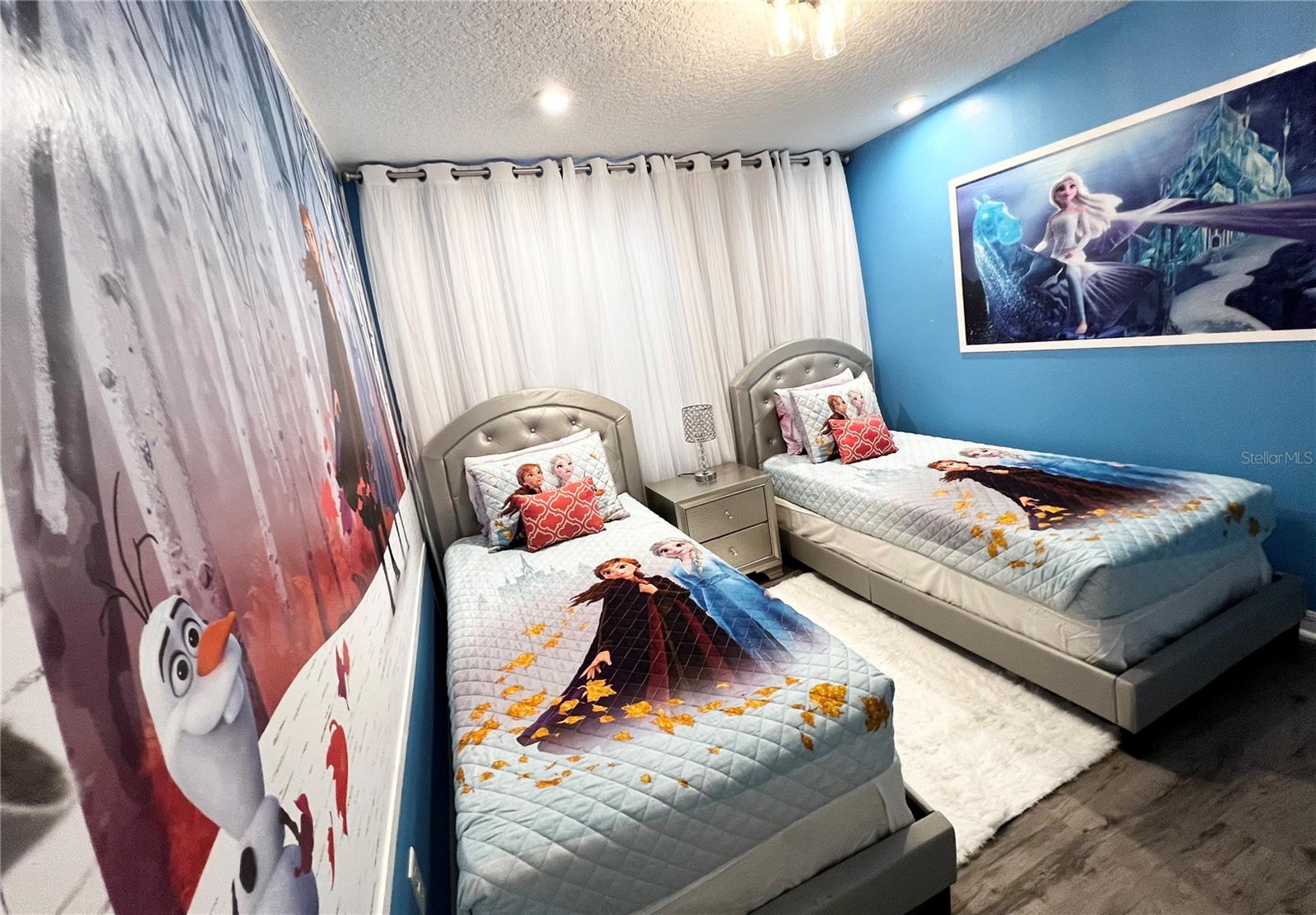 SOLARA RESIDENCE VACATION VILLAS REP - Residential